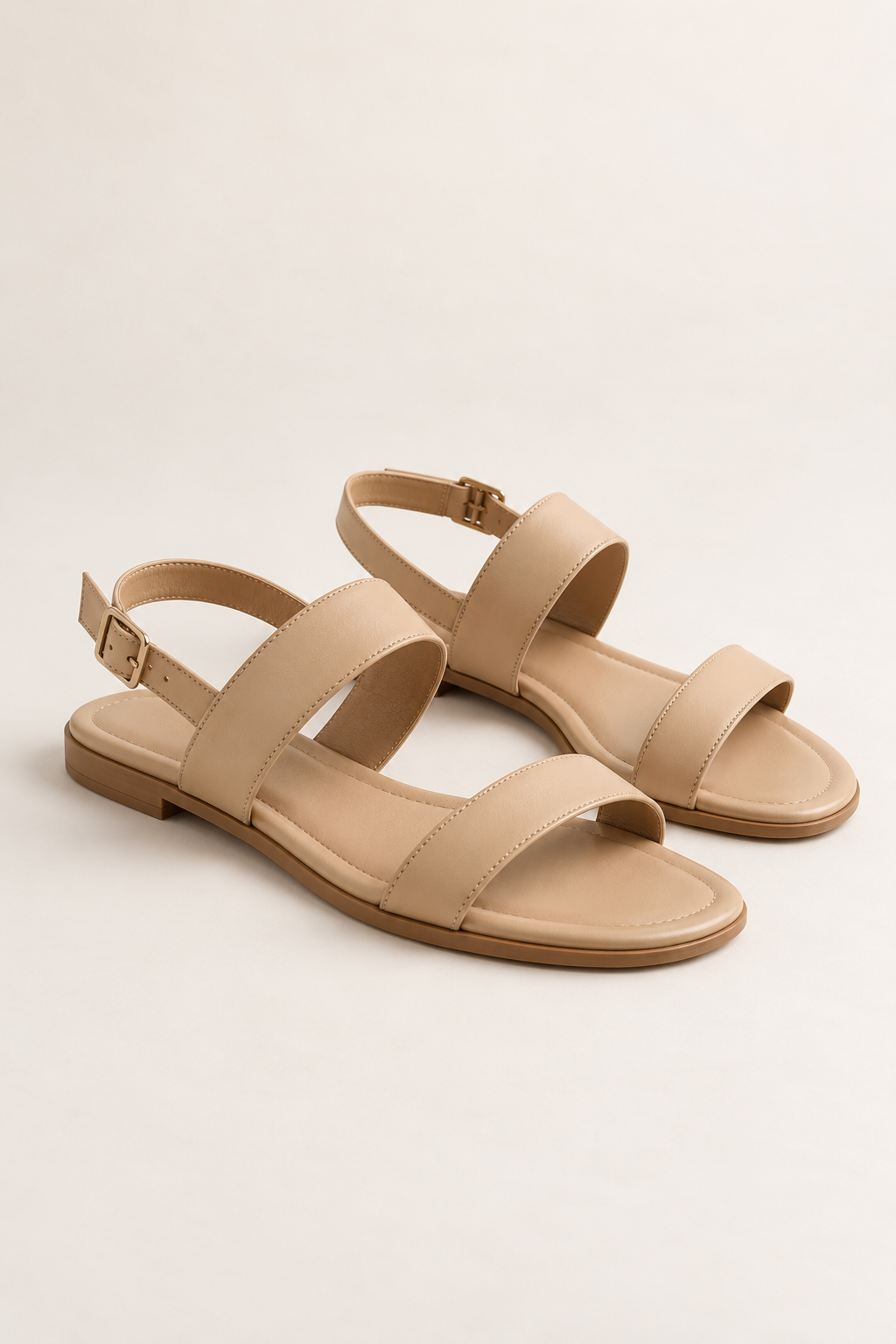 Sandalias planas beige · Mujer