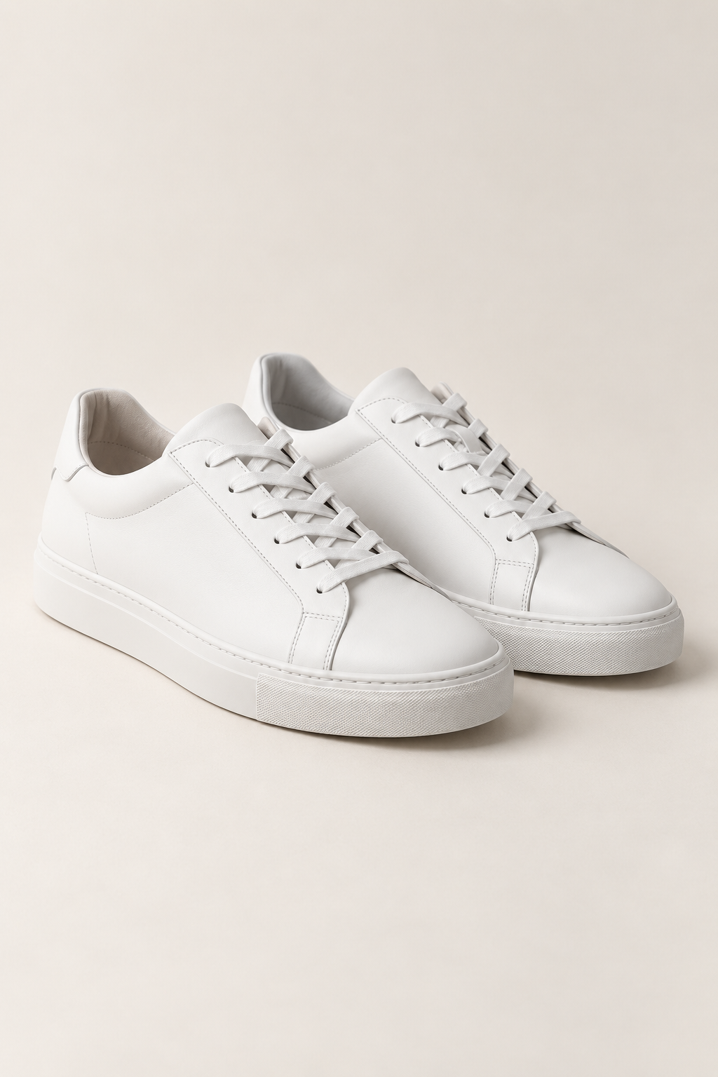 Zapatillas blancas de cuero · Hombre